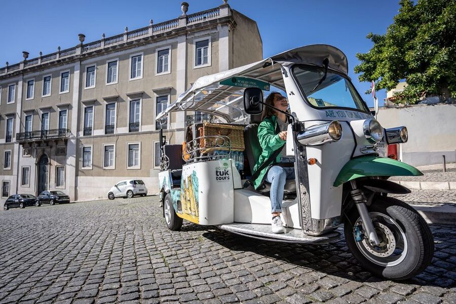 Lisbon: Guided Tuk-Tuk Tour Along the Historic Tram Line 28 - Senhora do Monte and Lisbon from above