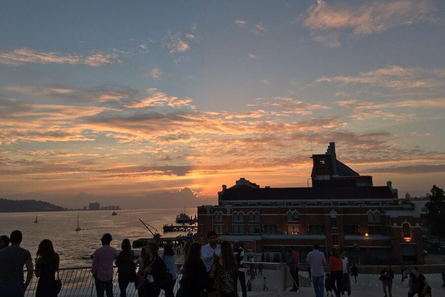 Lisbon Guided Tuk Tuk Tour: The City by the River - Private pricing and who gets good value