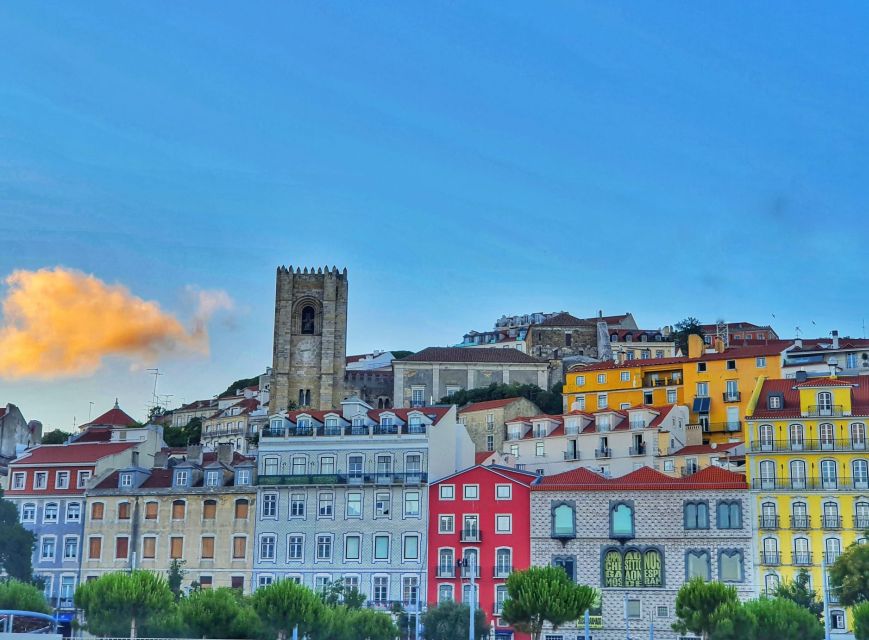 Lisbon: Half Day Complete City Highlights Tour by Tuk Tuk - Why a tuk-tuk works well in Lisbon