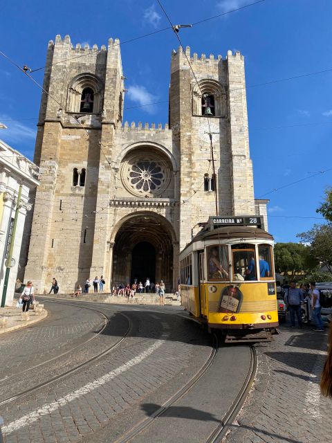 Lisbon: Half Day Complete City Highlights Tour by Tuk Tuk - Belém’s monuments and riverfront