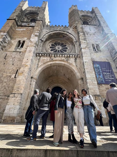 Lisbon:Half-day Guided Tuk Tuk Tour OldTown CityCenter Belem - Should you book it?