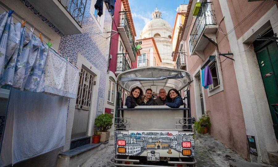 Lisbon: Half-Day Private Guided Tuk-Tuk Tour - Guides Who Make the Difference
