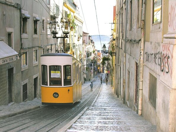 Lisbon Highlights by Tuk Tuk - Senhora do Monte gives you the big picture first
