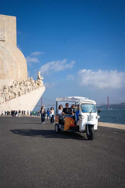 Lisbon Highlights: Private Tuk Tuk Sightseeing City Tour - Alfama on foot, then Lisbon’s central squares