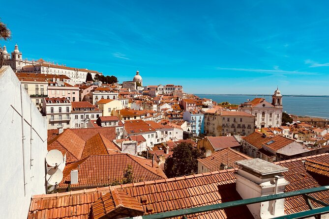 Lisbon Historic City Tour by Tuk-Tuk - Why a Lisbon tuk-tuk makes practical sense