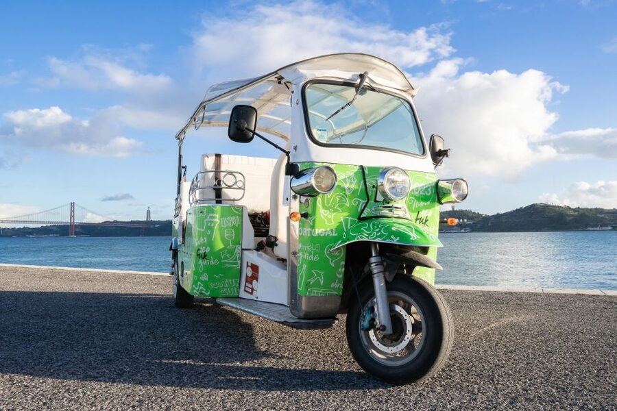 Lisbon Iconic Highlights in 2H00 : Private Tuk-Tuk Tour - Why a tuk-tuk makes sense in Lisbon