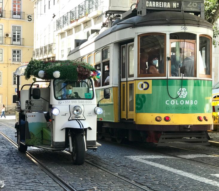 Lisbon: Old City Standard Private Guided Tour by Tuk-Tuk - Graça and Nossa Senhora do Monte