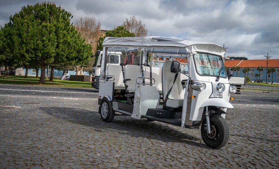 Lisbon: Old Town City Tour by Private Tuktuk - Why a tuk-tuk works well in Lisbon’s old town