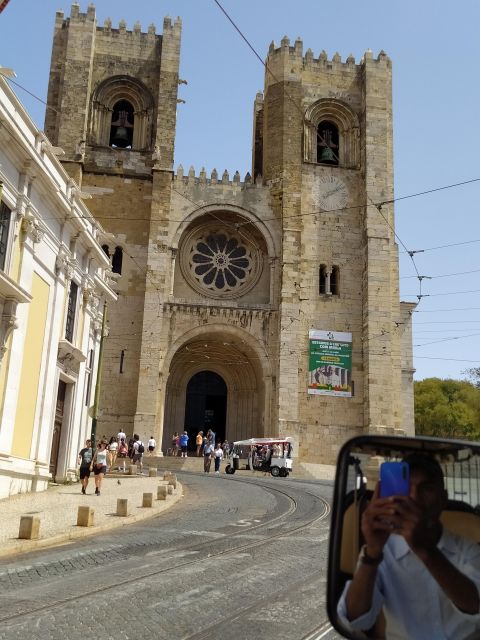 Lisbon Old Town sightseeing with tuk tuk - Starting near Time Out Market or Hard Rock Cafe