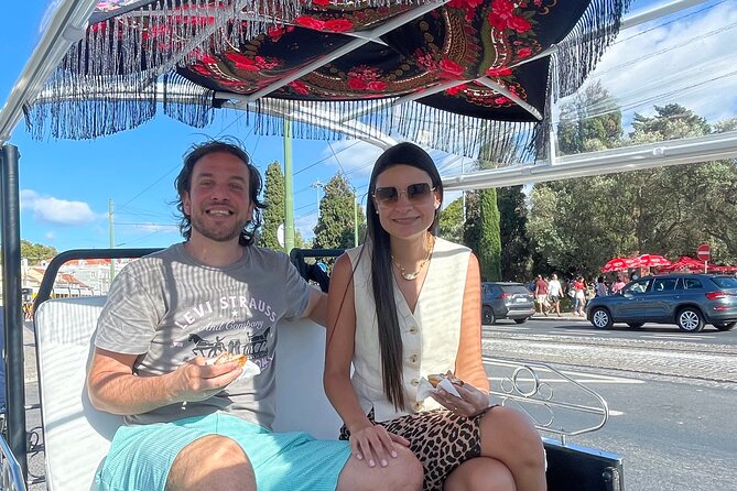 Lisbon Old Town Tour by Tuk Tuk with Local Guide - Santa Luzia and Portas do Sol
