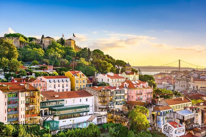 Lisbon: Old Town Tuk-Tuk Tour - Graça, São Vicente, and the highest view