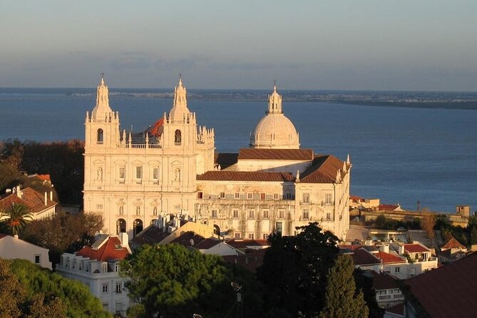 Lisbon: Old Town Tuk-Tuk Tour - What the guides add