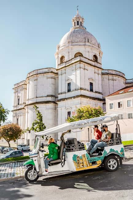 Lisbon on a Tuk Tuk Tour: History & Viewpoints - Why a tuk tuk makes sense in Lisbon