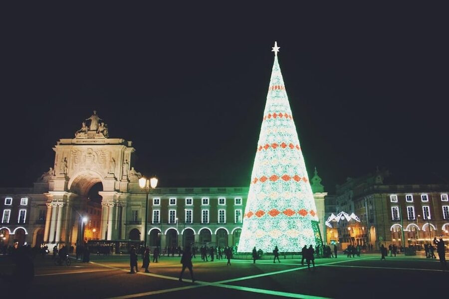 Lisbon: Private Christmas Lights Tour by Eco Tuk Tuk - Starting Near Time Out Market