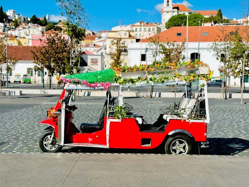 Lisbon: Private City Tour by Eco-friendly Tuk Tuk - Lisbon Cathedral and the old quarter