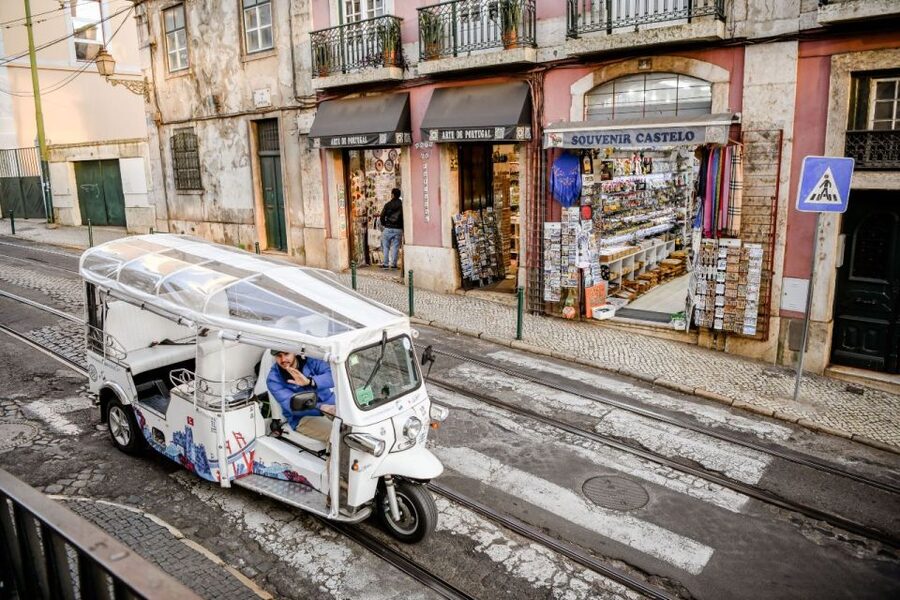 Lisbon: Private City Tour by Eco Tuk Tuk - Lisbon Cathedral and the climb into Alfama
