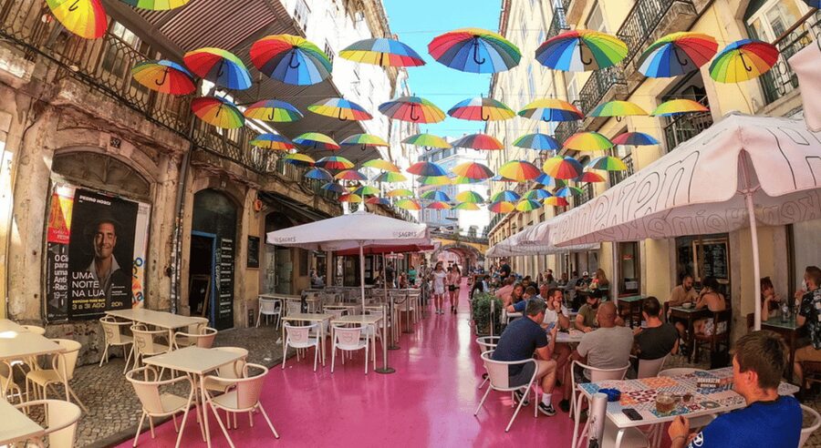 Lisbon: Private City Tour by Tuk-Tuk - Why a tuk-tuk works so well in Lisbon