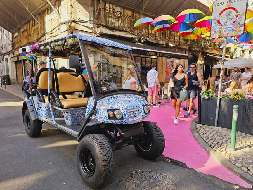 Lisbon: Private city tour by tuktuk alfama up to 90 min - Santa Luzia and Portas do Sol viewpoints