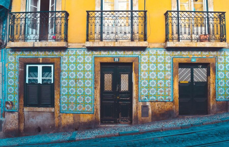 Lisbon: Private Expert City Tour by Eco Tuk Tuk - Key things to know before you book