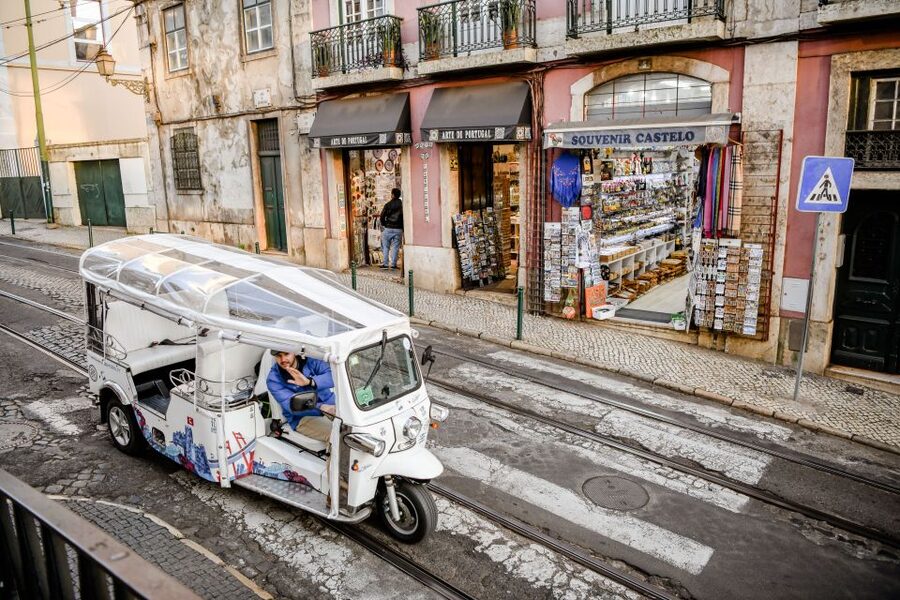 Lisbon: Private Expert City Tour by Eco Tuk Tuk - Who should book this Lisbon tour?