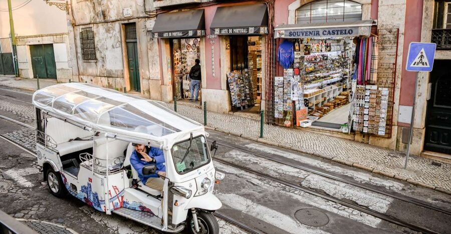 Lisbon: Private Expert City Tour by Eco Tuk Tuk - Price, timing, and pickup details