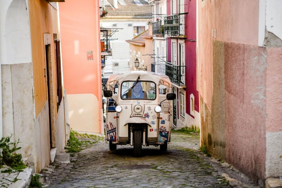 Lisbon: Private Food & Wine City Tour by Eco Tuk Tuk - Senhora do Monte and Graça’s high views