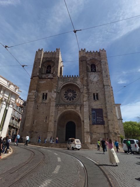 Lisbon:Private guided historical sightseeing Tour by TUK-TUK - Alfama: Lisbon’s oldest-feeling quarter