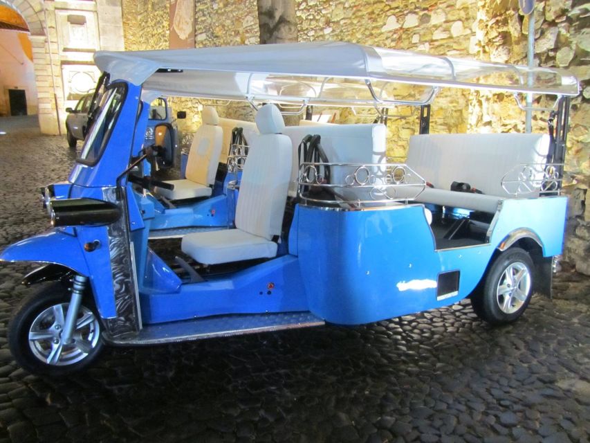 Lisbon: Private Guided Tour of Historical Center by Tuk Tuk - Who should book this Lisbon tuk tuk tour?