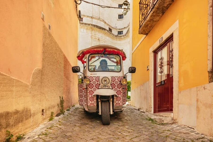 Lisbon: Private Guided Tuk-Tuk Tour with Hotel Pickup - What your guide adds to the ride