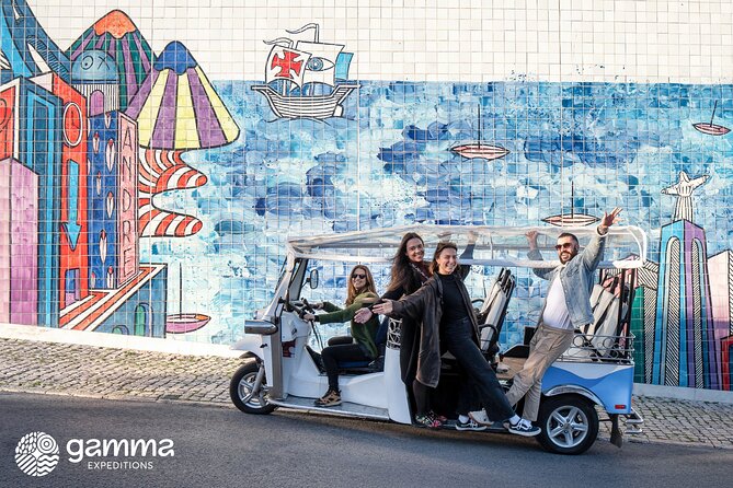 Lisbon: Private Professional Guided Tuk-tuk Tour - Key points at a glance