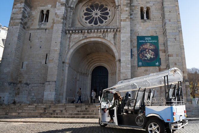 Lisbon: Private Professional Guided Tuk-tuk Tour - Price, timing, and what you receive