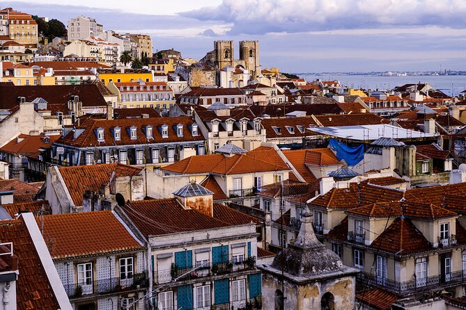 Lisbon Private Tour by Electric Tuk Tuk - São Pedro de Alcântara and the first big city view