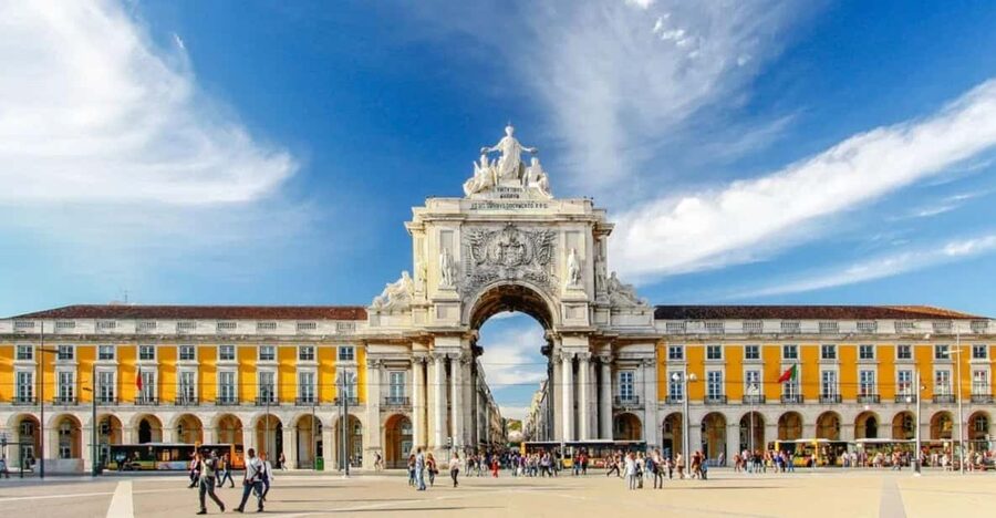 Lisbon: Private Tour by Tuk Tuk - What a two hour tour gives you