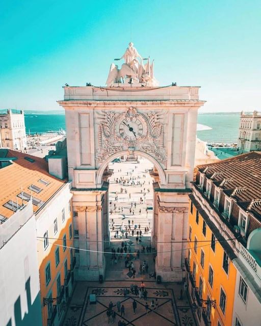 Lisbon: Private Tuk-Tuk City Tour With Local Guide - São Vicente, the flea market, and the National Pantheon
