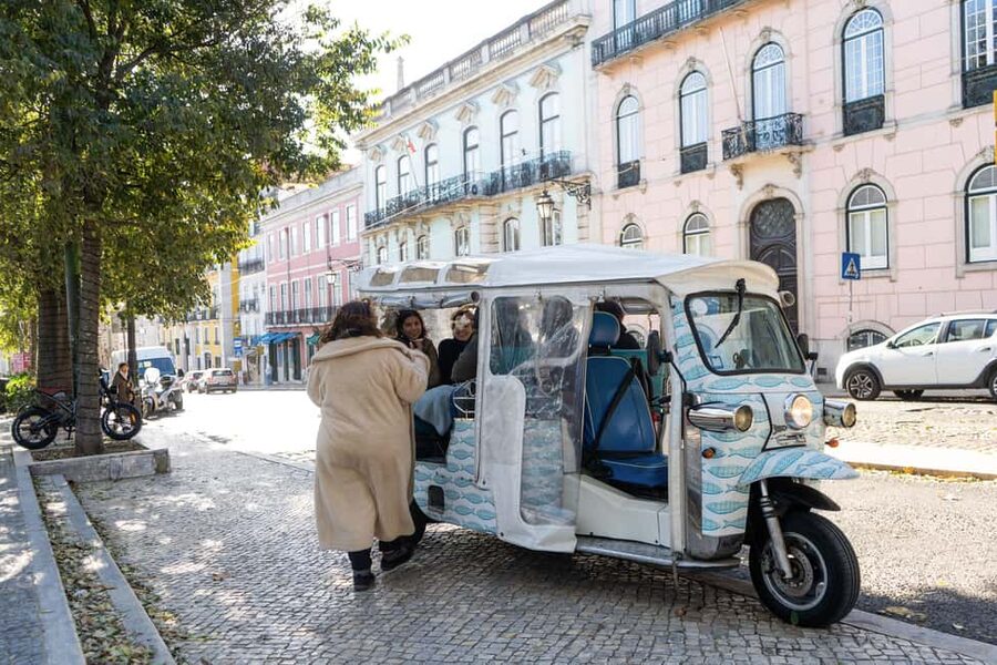 Lisbon: Private Tuk Tuk Tour (Alfama, Bairro Alto, Belém) - Carmo Convent and São Pedro de Alcântara