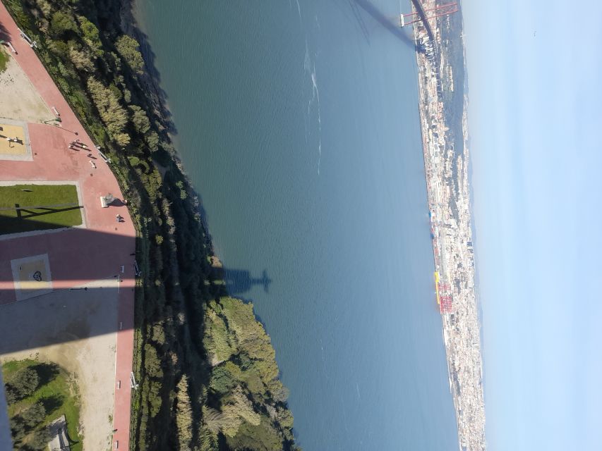 Lisbon: Private Tuk Tuk Tour Christ the King & Abril Bridge - A Fast Ride From Central Lisbon to the South Bank