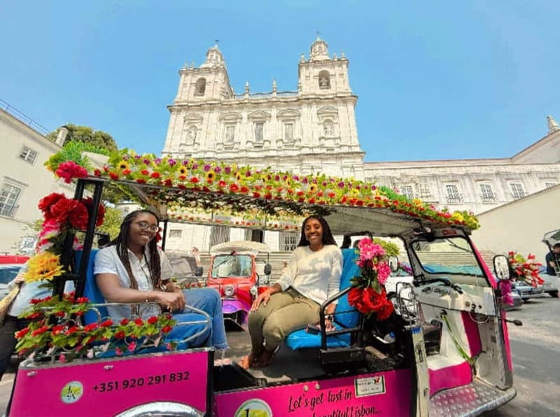 Lisbon: Private Tuk-Tuk Tour of Old Town & Scenic Viewpoints - Key things to know before booking