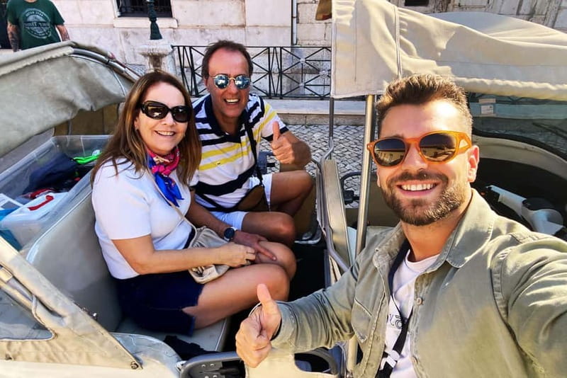 Lisbon: Private Tuk-Tuk Tour with Local Guide - Why a tuk-tuk works so well in Lisbon