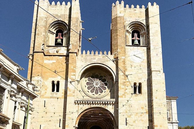 Lisbon - Private Vintage Tuk Tour with Hotel Pickup - The Long Run to Belém Tower