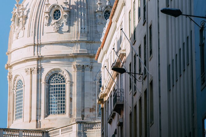 Lisbon's 7 Hills on Tuk-Tuk - Convents, old districts, and the flea market