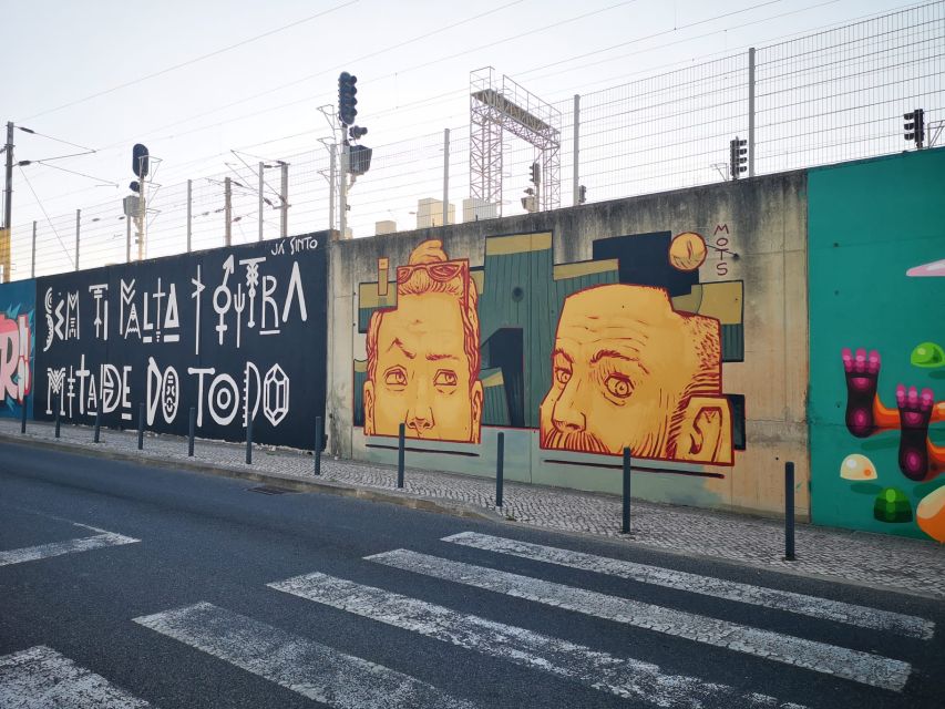 Lisbon: Street Art Tuk Tuk Tour - Key points to know before booking