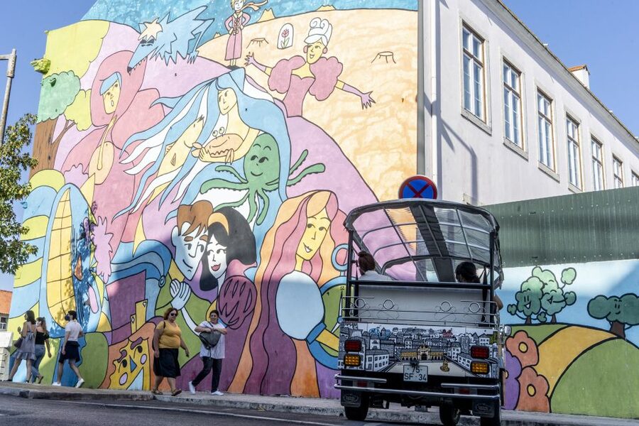 Lisbon: Street Art TukTuk Tour - Practical timing and booking advice