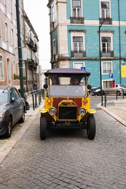 Lisbon: Tuk Tuk City tour with vintage car - The four-hour choice needs a timing check