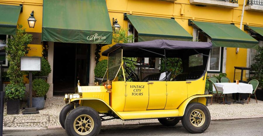 Lisbon: Tuk Tuk City tour with vintage car - Is $188 good value for four people?