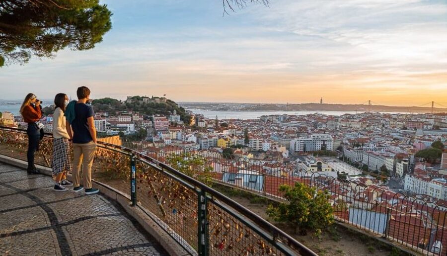 Lisbon Tuktuk Old-town Sightseeing Tour - Why a tuk-tuk works well in Lisbon’s old town