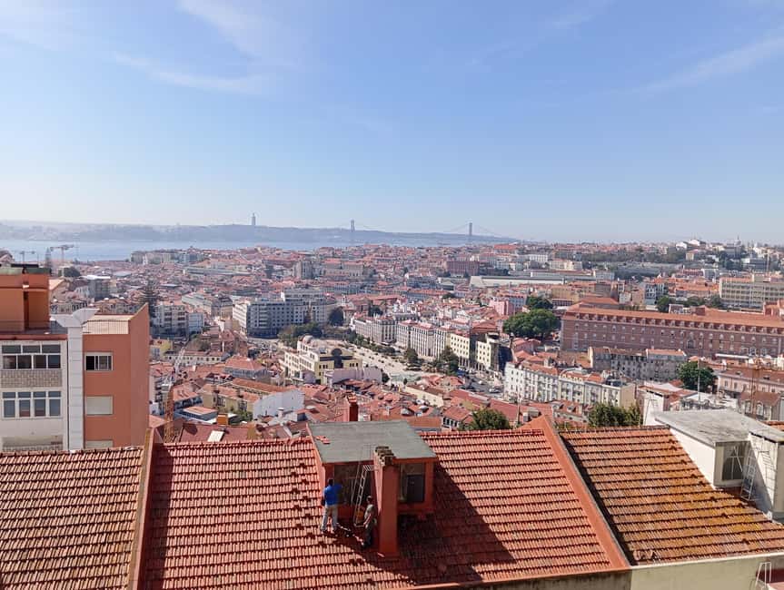 Lisbon. Tuktuk tour, Alfama & Historic city tour - Central Lisbon adds the wider city view