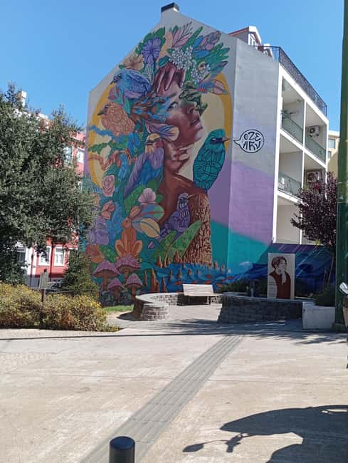 Lisbon. Tuktuk tour, Alfama & Historic city tour - Booking details that deserve attention