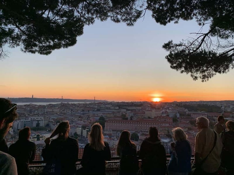 Lisbon TukTuk Tour - Smooth & Fun - Best Instagram Spots - Quick points to know