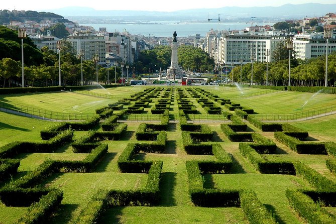 Lisbon Viewpoints Tuk Tuk Tour - Parque Eduardo VII gives you a broad opening view