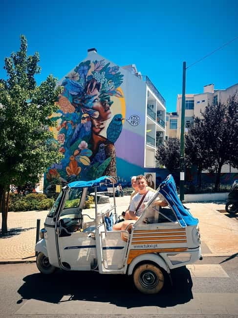 Lisbon with Tukxi: Historical Secrets by Tuk-Tuk - Lisbon Cathedral and Calçada da Amália